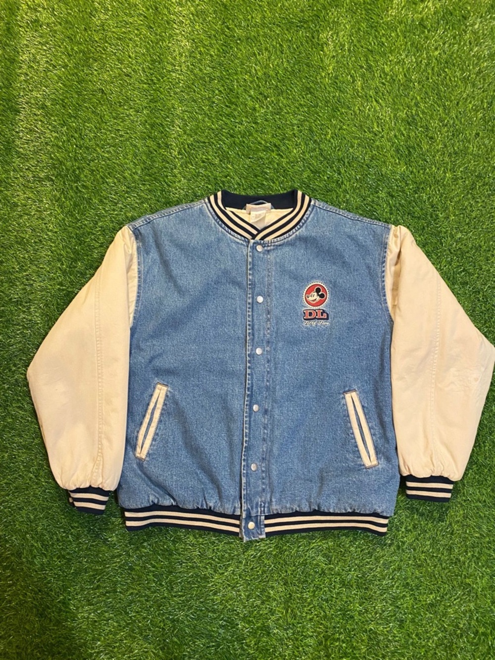 Vintage Disneyland disney Mickey Mouse denim button up bomber jacket size large